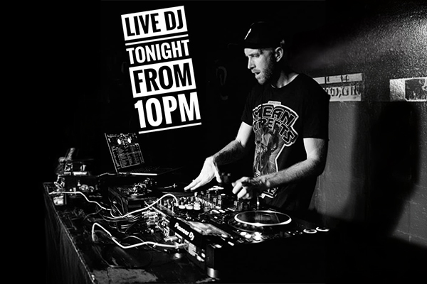 Live DJ